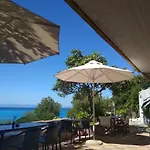 Ostria Maison d'hôtes Áyios Nikítas