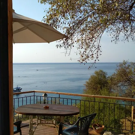 Ostria Maison d'hôtes