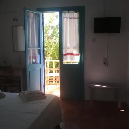 Πανσιόν Ostria 3*