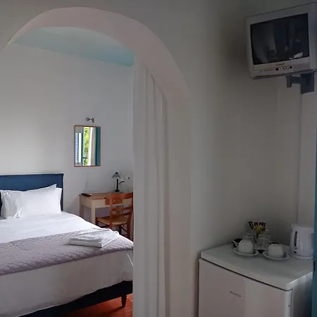 Ostria Πανσιόν