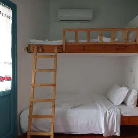 Ostria 3* Άγιος Νικήτας