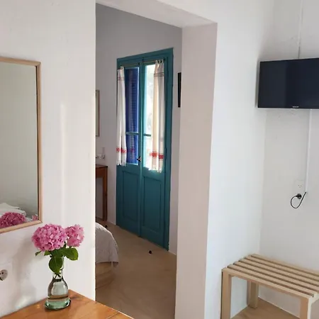 Ostria Πανσιόν 3*