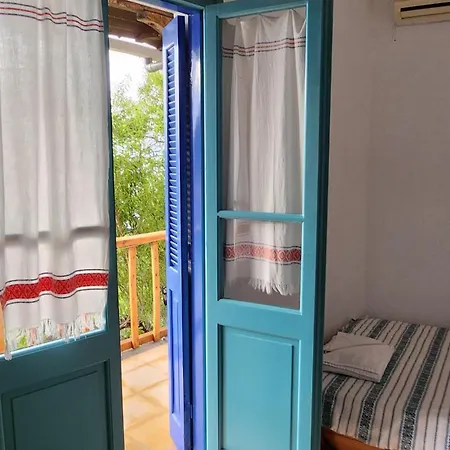 Ostria 3* Άγιος Νικήτας