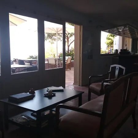 Ostria 3* Άγιος Νικήτας